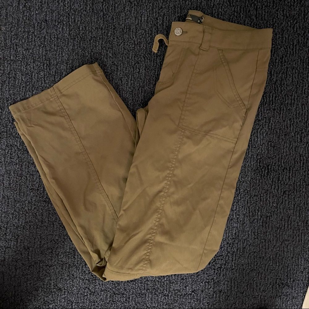 Prana Cargo Green Sage Convertible Pants to Shorts - Size 8